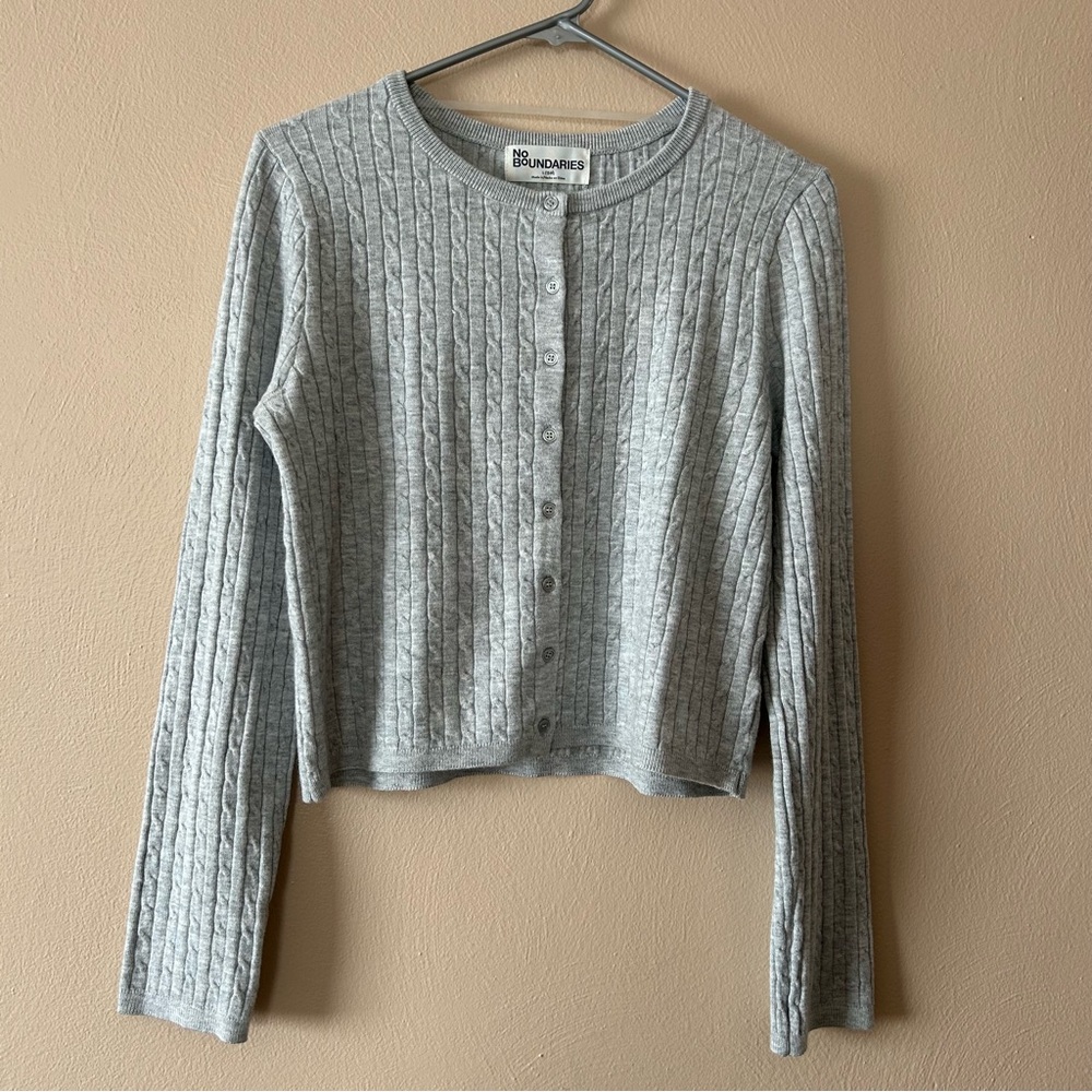 NWOT No Boundaries Girls Light Gray Cable Knit Cardigan